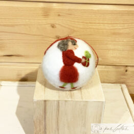 Boule-mère-noël-laine-feutrée-01-A